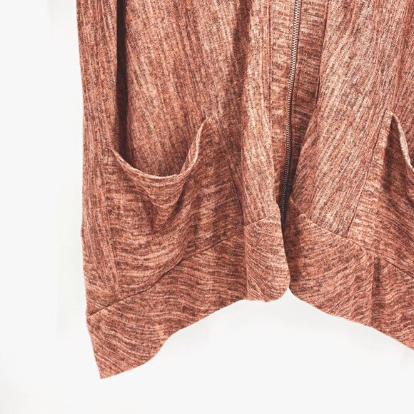 LOGO Zip Front Sharkbite Hem Cardigan - Picture 4 of 7